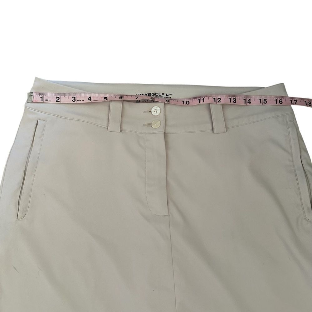Nike Beige Golf Skort ~ 2 button zipped closure ~ side and back pockets ~ size M - Picture 9 of 12